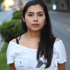 files/chica_resena_2.png